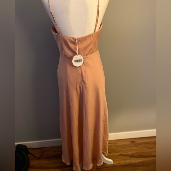 Petal & Pup midi dress with underwire sweetheart neckline - Picture 6 of 6